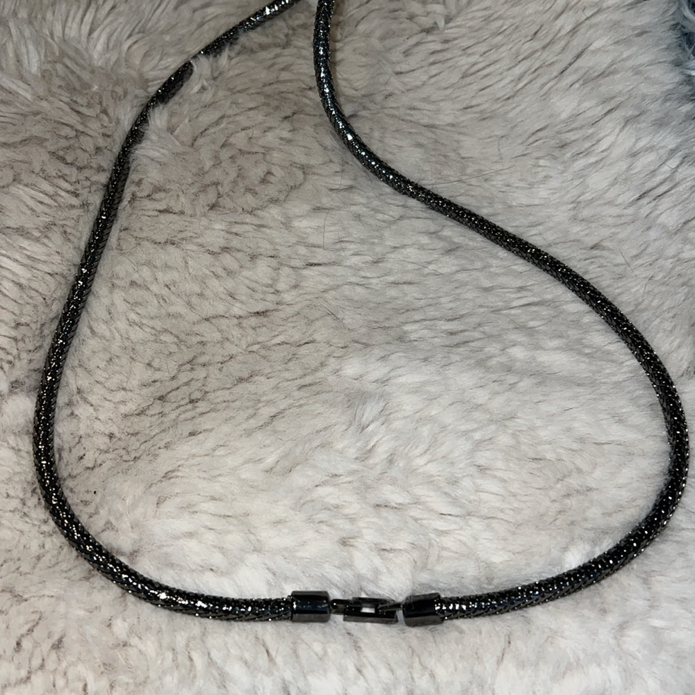 Gucci silver grey skinny metal rope belt 32” x .25”